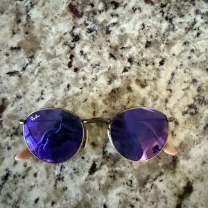 Ray-Ban Round Sunglasses with Purple reflective lense